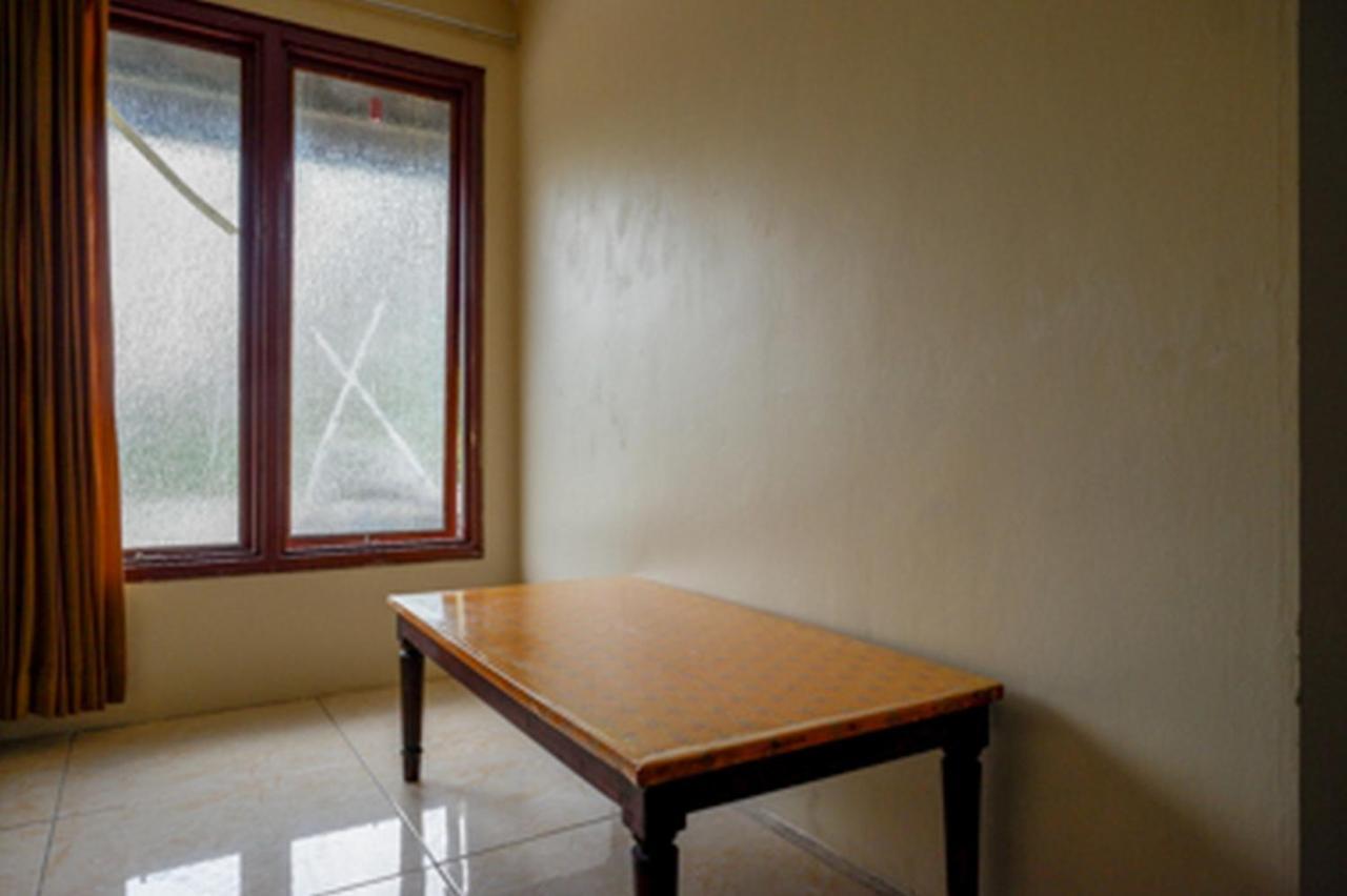 Hotel Reddoorz Near Rsud Kudus Esterno foto